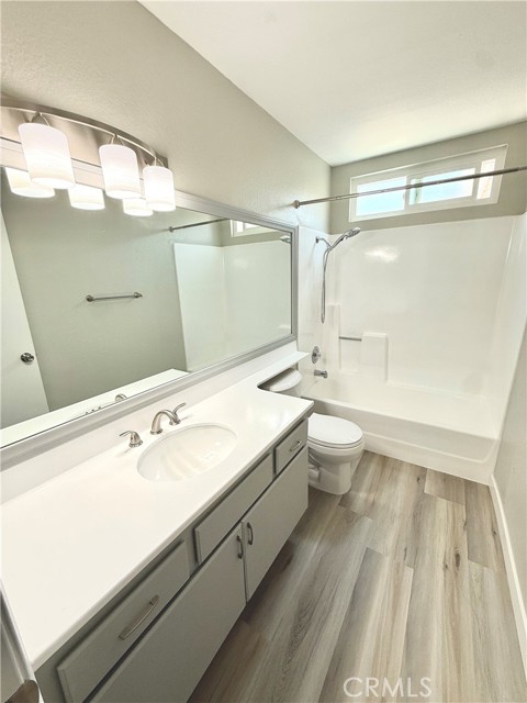 2382 Carlsbad Circle, Hemet CA: https://media.crmls.org/medias/cdc4254c-93f6-484e-80b9-9b218973165f.jpg