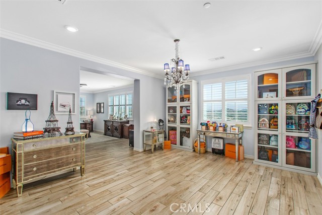 13681 CONSTANCE Avenue, Riverside CA: https://media.crmls.org/medias/cdc50293-c579-4dc7-8d5a-41147e824c49.jpg