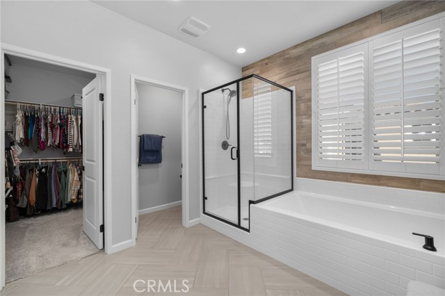16076 Pesaro Lane, Fontana CA: https://media.crmls.org/medias/cdc55fa4-d314-4c9b-b345-d64eb4e65c67.jpg