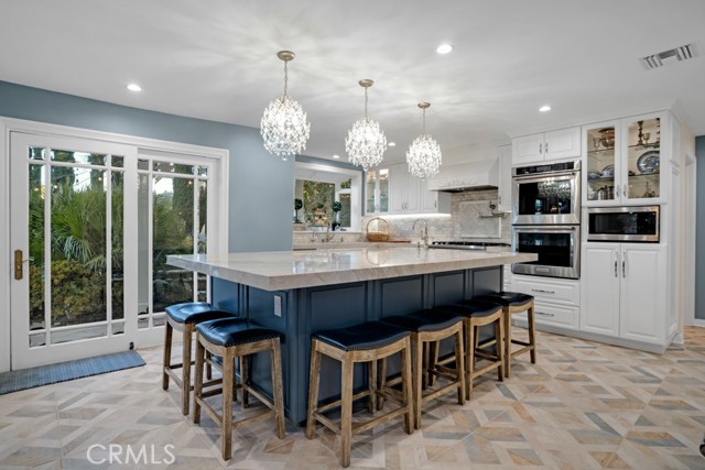 Detail Gallery Image 4 of 31 For 24630 Kittridge St, West Hills,  CA 91307 - 5 Beds | 3 Baths