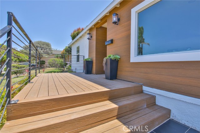 Detail Gallery Image 9 of 60 For 206 via Colusa, Redondo Beach,  CA 90277 - 4 Beds | 3 Baths