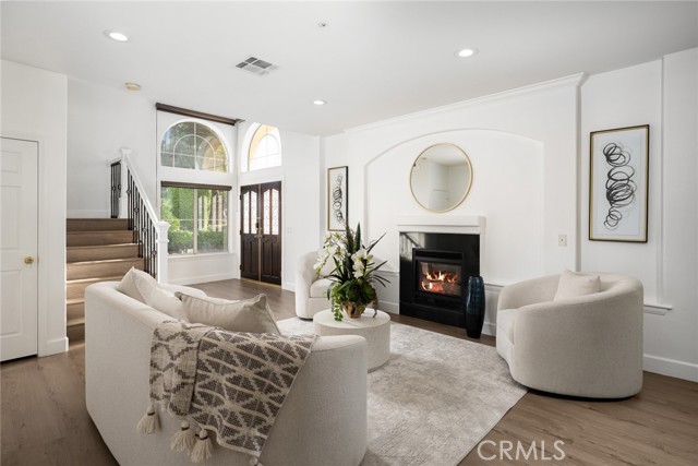 Detail Gallery Image 4 of 31 For 590 S 3rd, Arcadia,  CA 91006 - 4 Beds | 3 Baths