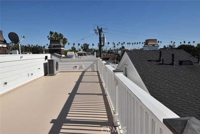 Detail Gallery Image 39 of 40 For 2521 2nd, Corona Del Mar,  CA 92625 - 3 Beds | 3 Baths