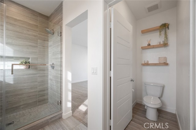 Detail Gallery Image 16 of 21 For 279 Dockside Ln, San Pedro,  CA 90731 - 3 Beds | 3/1 Baths