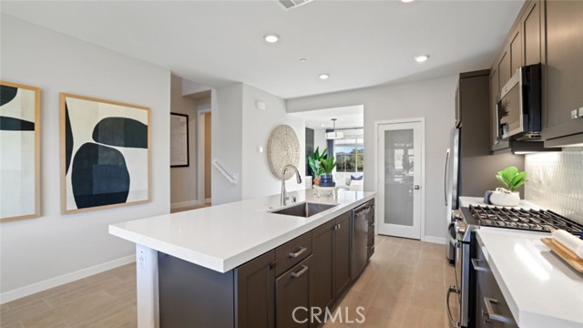 Detail Gallery Image 4 of 23 For 11 Graze Way, Rancho Mission Viejo,  CA 92694 - 2 Beds | 2/1 Baths