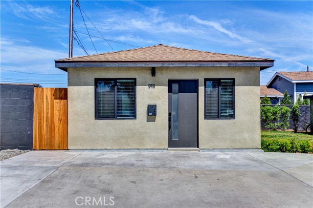 918 Enid AVE