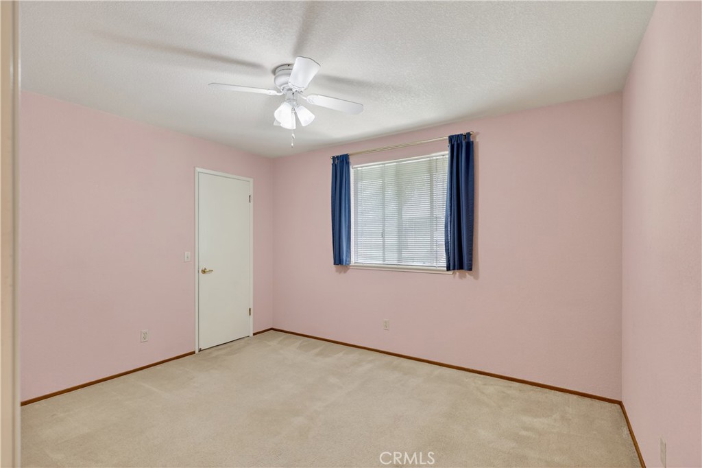 https://media.crmls.org/medias/cdca2324-faf0-4945-8df2-7520dc42e532.jpg?preset=X-Large