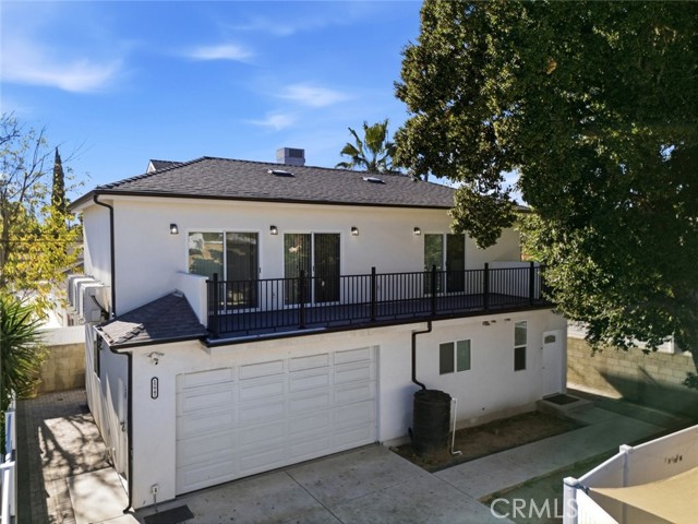 Detail Gallery Image 11 of 49 For 15944 Valerio St, Van Nuys,  CA 91406 - 7 Beds | 5 Baths