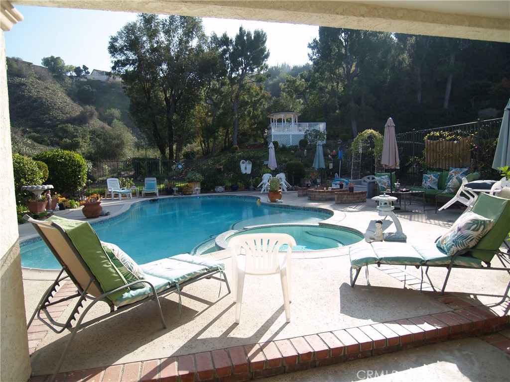 MLS #CV25270000 image #32