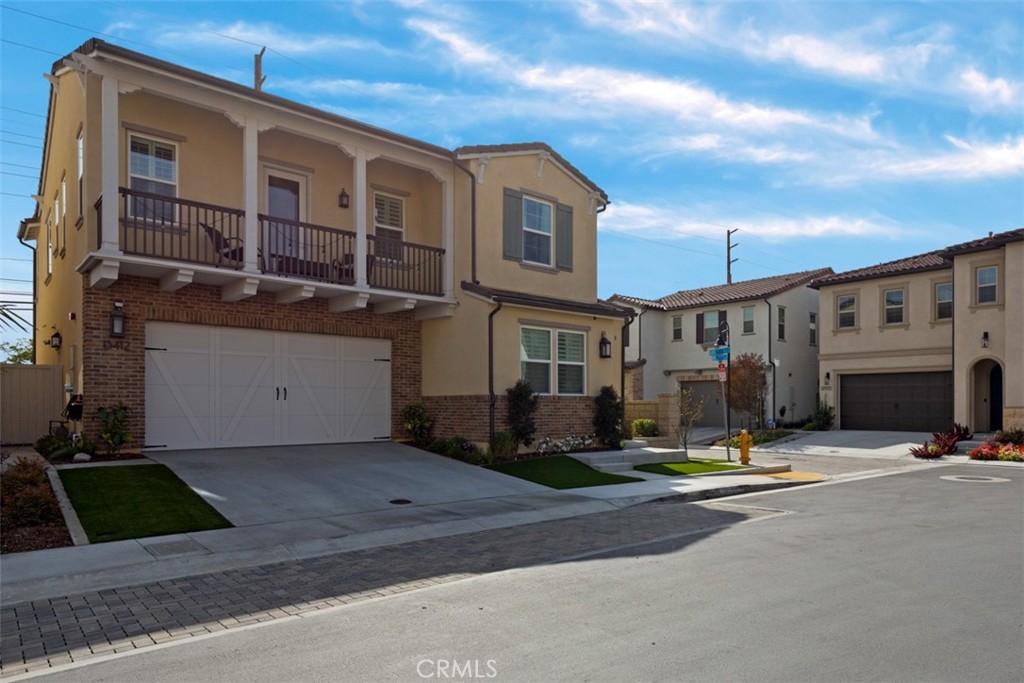 13412 Peony Ave