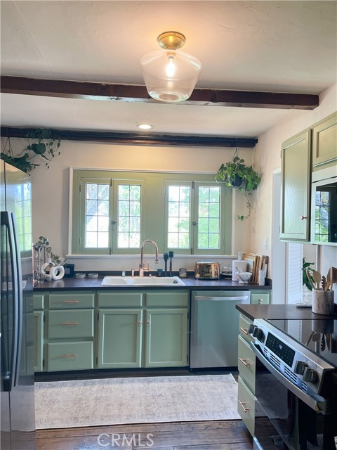 Detail Gallery Image 8 of 25 For 2118 Woodland Way, Los Angeles,  CA 90068 - – Beds | – Baths