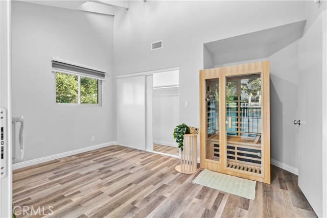 Detail Gallery Image 24 of 37 For 1881 Alpha Rd #8,  Glendale,  CA 91208 - 2 Beds | 3 Baths