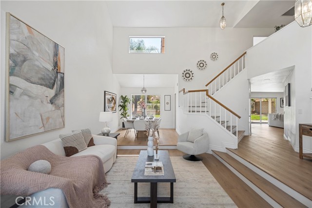 Detail Gallery Image 3 of 29 For 651 Radbury Pl, Diamond Bar,  CA 91765 - 4 Beds | 3 Baths