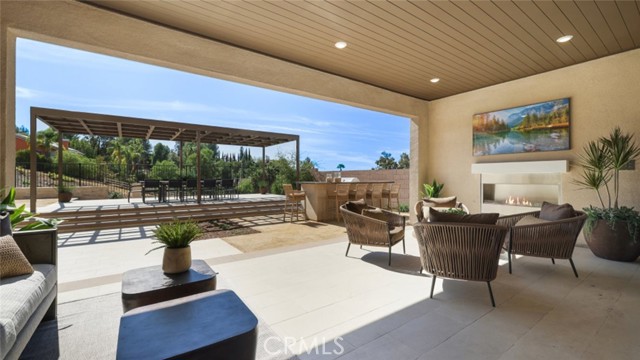 Detail Gallery Image 7 of 33 For 4971 Rideline Rd, Yorba Linda,  CA 92887 - 5 Beds | 5/2 Baths