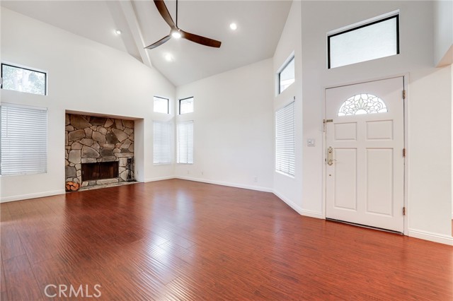 Detail Gallery Image 4 of 21 For 4444 Spencer St, Torrance,  CA 90503 - 4 Beds | 3 Baths