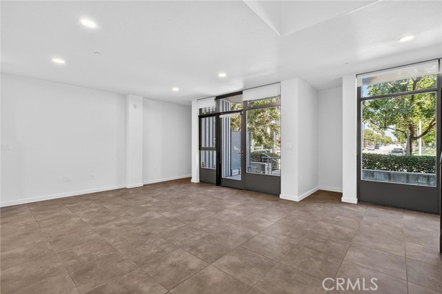 Detail Gallery Image 12 of 55 For 13045 Pacific Promenade #132,  Playa Vista,  CA 90094 - 1 Beds | 1/1 Baths