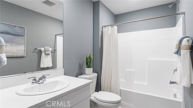 Detail Gallery Image 9 of 21 For 14226 Clemson St, Hesperia,  CA 92345 - 4 Beds | 2 Baths