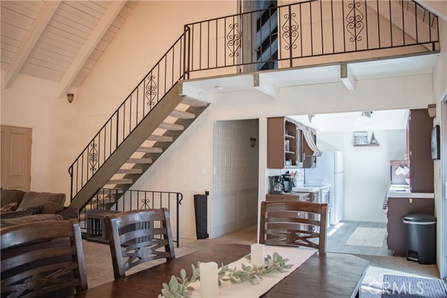 31583 Circle View Drive, Running Springs CA: https://media.crmls.org/medias/cdcfb602-d4fd-419f-b0c5-0b0a37f5c4a6.jpg
