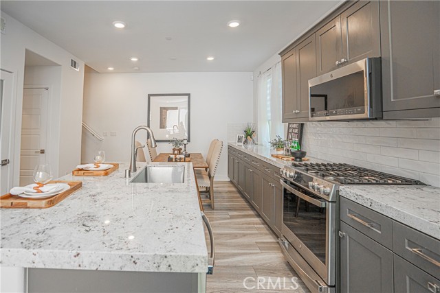 18292 Iris Lane, Yorba Linda CA: https://media.crmls.org/medias/cdcfeef5-29a5-4437-821e-99ba7c9674a8.jpg