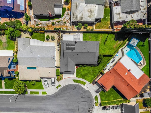 Detail Gallery Image 2 of 19 For 308 Eagle Dr, Placentia,  CA 92870 - 4 Beds | 2 Baths