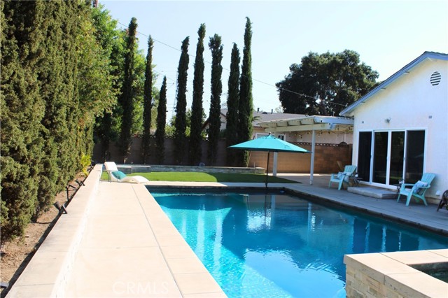 Detail Gallery Image 2 of 29 For 1532 S Dallas Dr, Anaheim,  CA 92804 - 3 Beds | 2/1 Baths