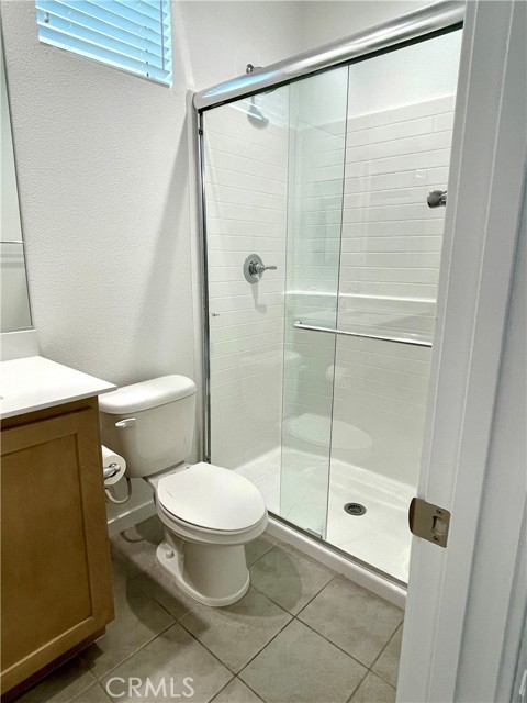 Detail Gallery Image 8 of 16 For 32857 Tanant Dr, Temecula,  CA 92591 - 4 Beds | 3 Baths