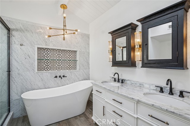 Detail Gallery Image 16 of 30 For 321 Poinsettia Ave, Corona Del Mar,  CA 92625 - 3 Beds | 2 Baths