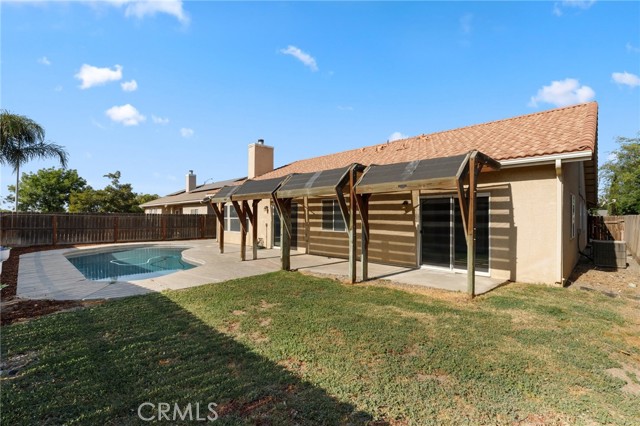 525 Mallard Avenue, Lemoore CA: https://media.crmls.org/medias/cdd1dbcf-d61a-4b1c-a973-aecc5d27be63.jpg