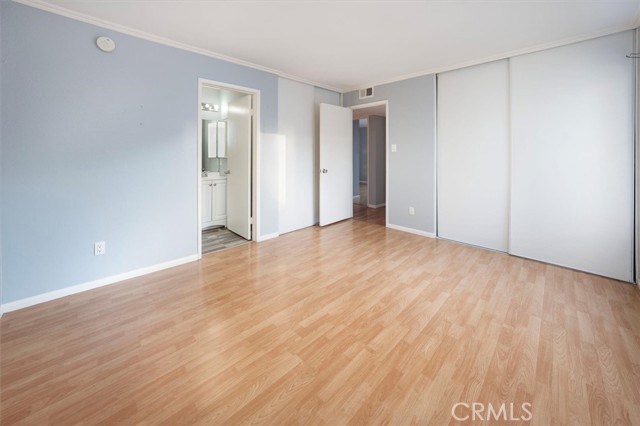 Detail Gallery Image 15 of 29 For 5700 Etiwanda Ave #154,  Tarzana,  CA 91356 - 3 Beds | 2 Baths