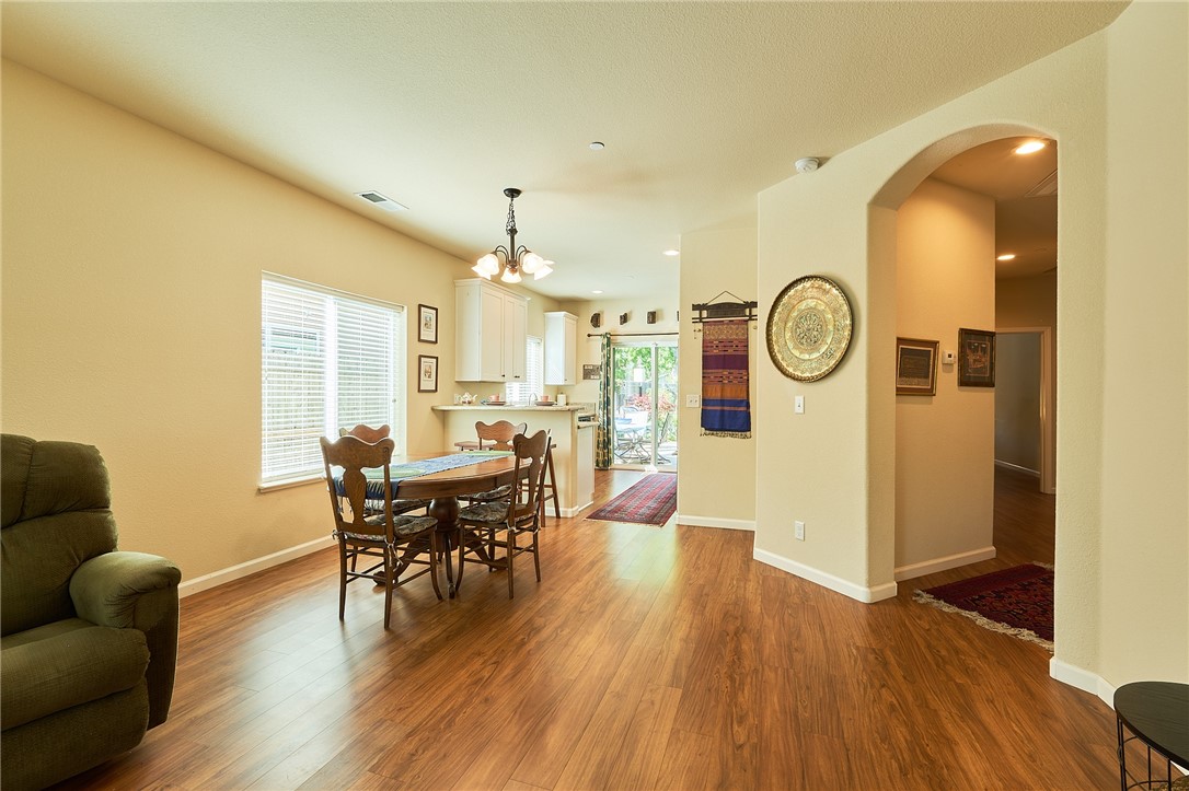 Detail Gallery Image 9 of 40 For 2839 Clark Way, Chico,  CA 95973 - 3 Beds | 2 Baths