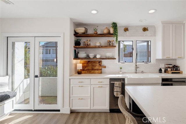 1722 Harper Avenue, Redondo Beach CA: https://media.crmls.org/medias/cdd2961f-b8ff-4b8f-b8b1-b3a20bd0d684.jpg