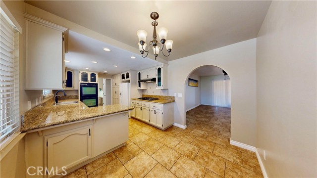 15460 Mandan Road, Apple Valley CA: https://media.crmls.org/medias/cdd2b908-f759-4b34-aa0c-56698f8a8be8.jpg