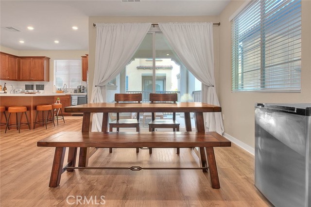 831 Wintergreen Way, Upland CA: https://media.crmls.org/medias/cdd2e54b-cd0a-4888-bedd-36a6a6f3028d.jpg