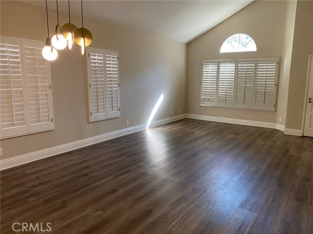 Detail Gallery Image 3 of 14 For 10 Trapani, Irvine,  CA 92614 - 3 Beds | 2/1 Baths