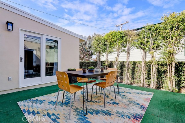 527 24th Street, Manhattan Beach, California 90266, 4 Bedrooms Bedrooms, ,2 BathroomsBathrooms,Residential,Sold,24th,SB23090916