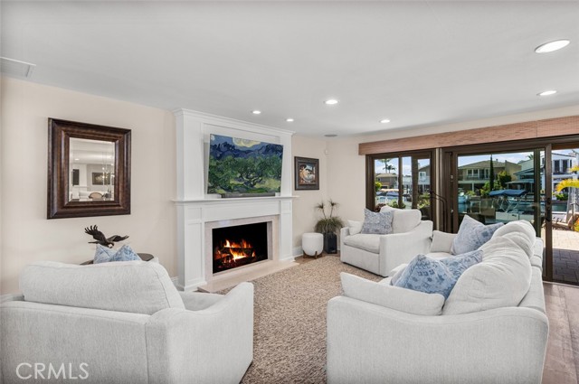 21891 Winnebago Lane, Lake Forest CA: https://media.crmls.org/medias/cdd59872-60ef-45bb-9915-3f86a6aecd22.jpg