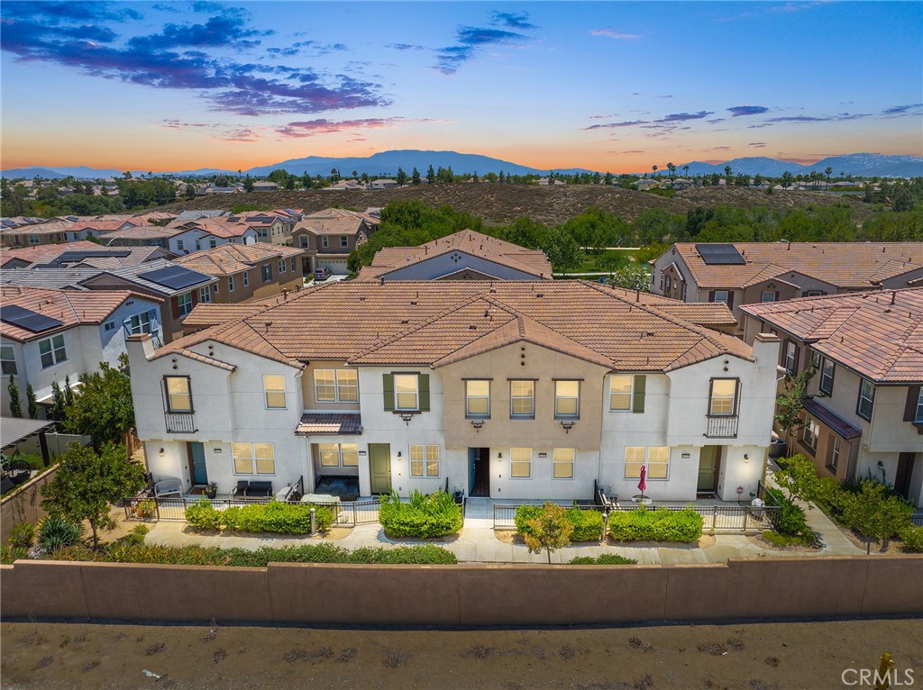 40203 Calle Real