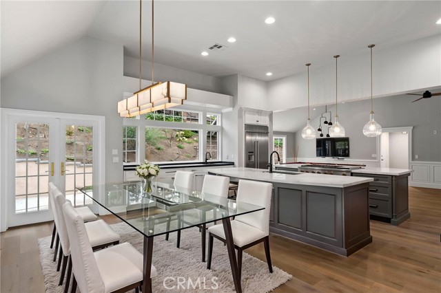 19021 Canyon Drive, Villa Park CA: https://media.crmls.org/medias/cdd644e9-12fe-4052-8285-5e391c6c66c9.jpg