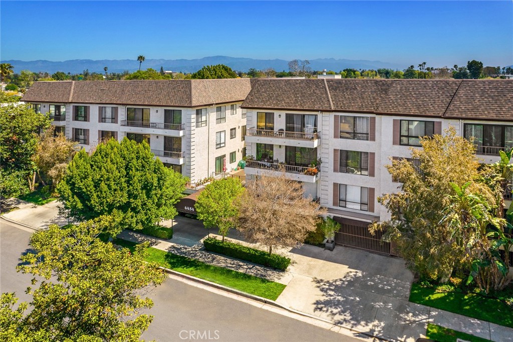 4454 Ventura Canyon Avenue 301, Sherman Oaks, CA 91423