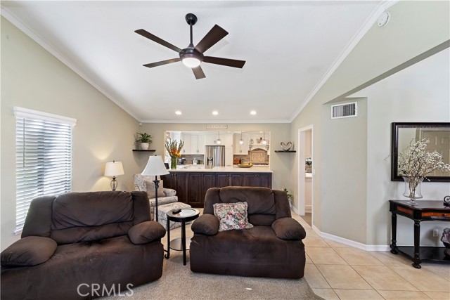 16291 Ringbit Court, Riverside CA: https://media.crmls.org/medias/cdd68bec-dded-4fc4-9b10-d5d05daf3a2d.jpg