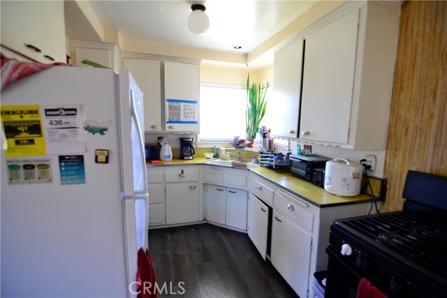 1435 E Rosewood Avenue, Anaheim CA: https://media.crmls.org/medias/cdd6cb4d-9c1c-4526-9d17-a28c835f926e.jpg