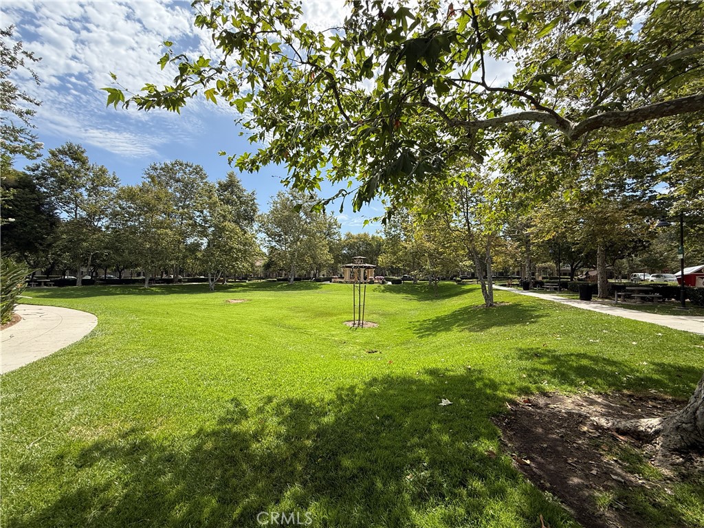 https://media.crmls.org/medias/cdd6ce73-adab-4623-b919-05664056d0db.jpg?preset=X-Large