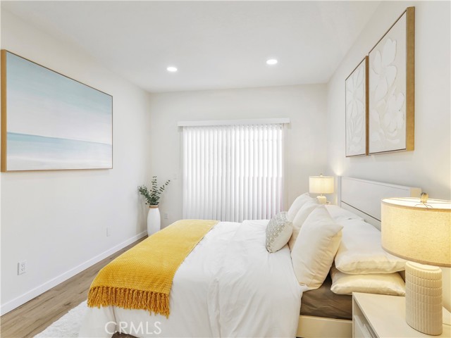 Detail Gallery Image 30 of 45 For 7320 Balboa Bld, Lake Balboa,  CA 91406 - 2 Beds | 2 Baths