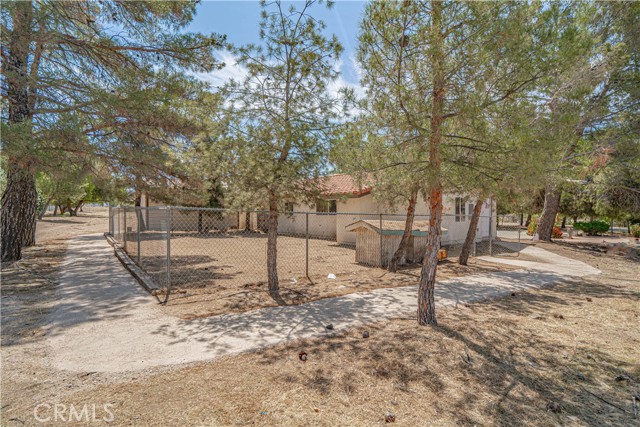 35356 Sierra Vista Drive, Agua Dulce CA: https://media.crmls.org/medias/cdd7706a-ef51-4dc7-a9aa-8f401a18ea5e.jpg