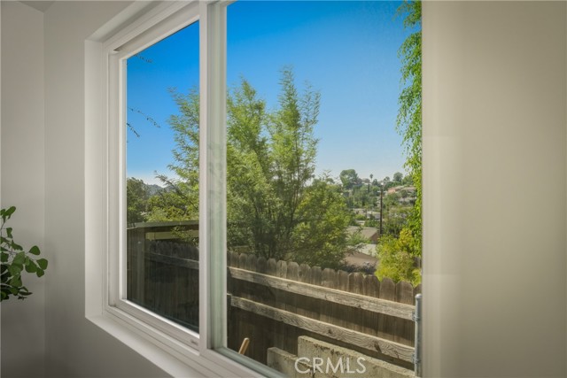 Detail Gallery Image 9 of 31 For 6150 Strickland Ave, Los Angeles,  CA 90042 - 3 Beds | 2 Baths