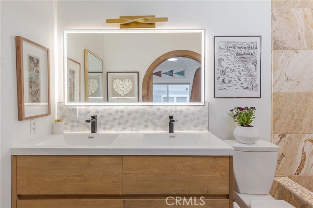 Detail Gallery Image 21 of 35 For 106 31st St, Newport Beach,  CA 92663 - 5 Beds | 3 Baths