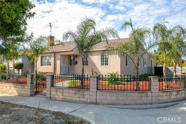 7659 Tujunga Avenue photo 2