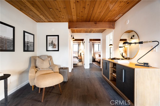Detail Gallery Image 12 of 45 For 1117 Crater Mountain, Big Bear City,  CA 92314 - 5 Beds | 3 Baths