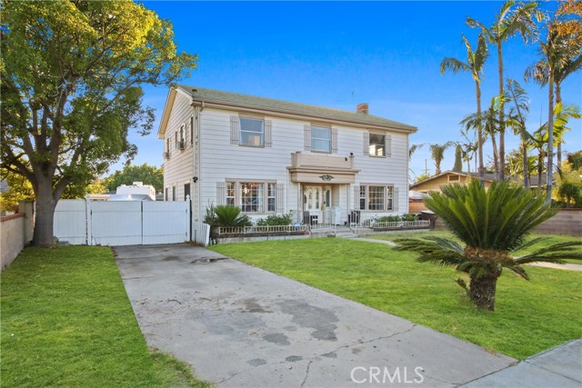 Detail Gallery Image 4 of 26 For 853 S Lemon St, Anaheim,  CA 92805 - 4 Beds | 2/1 Baths