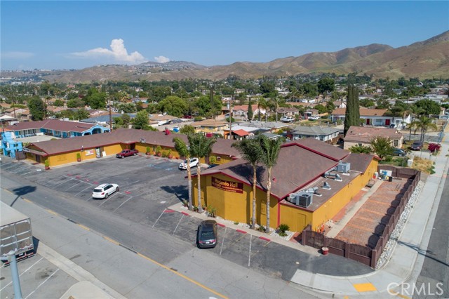 Image 2 of 20 For 13490 Magnolia Avenue